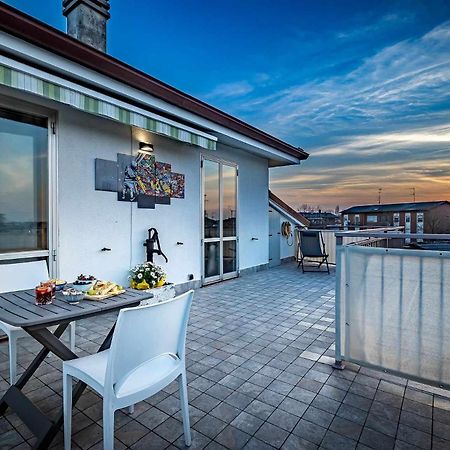 Il Terrazzo Sul Tramonto Διαμέρισμα Bastiglia Εξωτερικό φωτογραφία