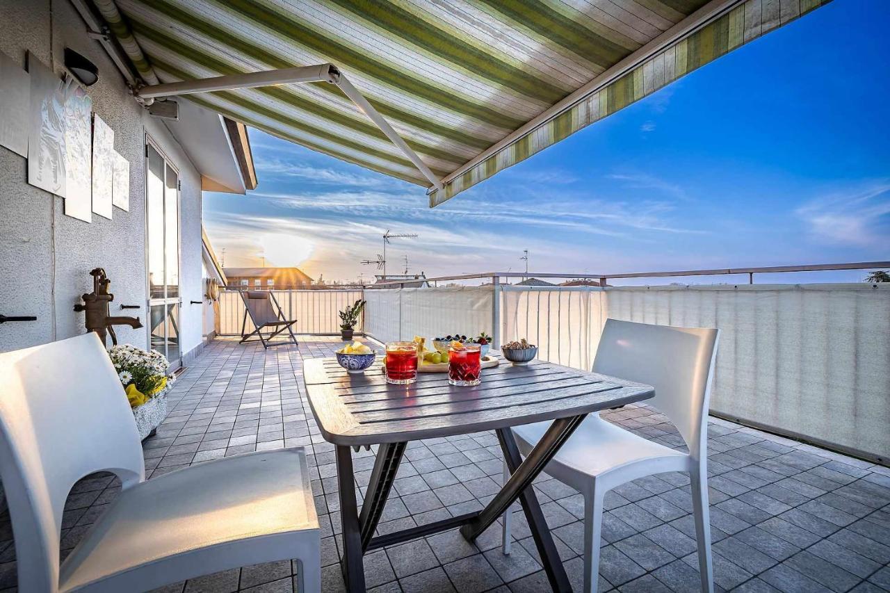 Il Terrazzo Sul Tramonto Διαμέρισμα Bastiglia Εξωτερικό φωτογραφία